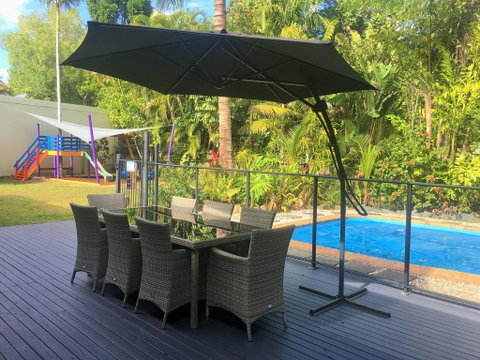Tropical Private Open Space At Trinity - Australian Directory 0