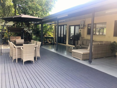 Tropical Private Open Space At Trinity - Australian Directory 3