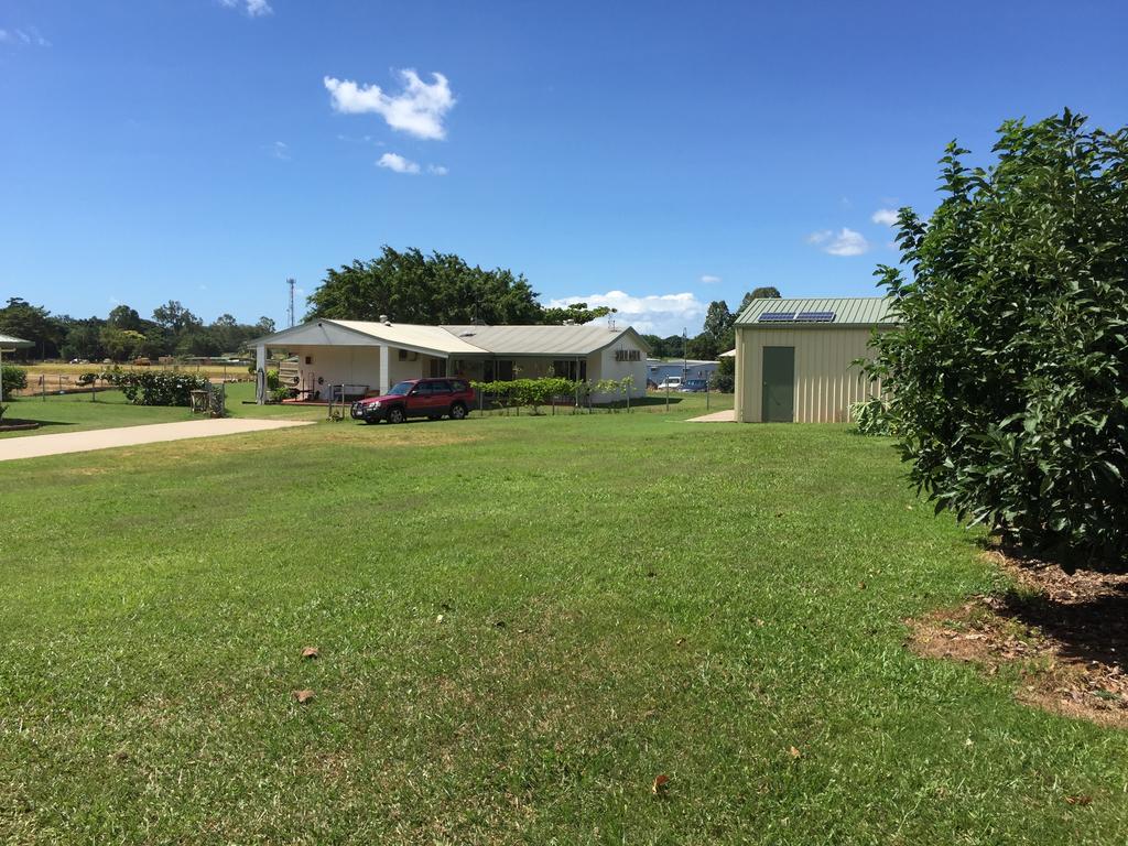 Kamerunga QLD Australian Directory