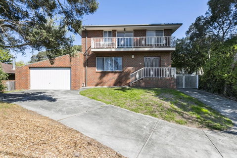 Tyrone Beach House - Australian Directory 1