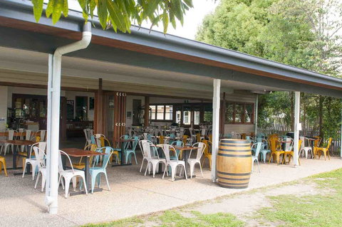 Ulmarra Hotel - Australian Directory 3