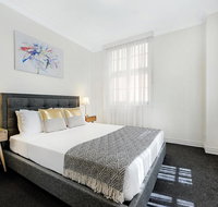 ULTIQA Rothbury Hotel - Australian Directory
