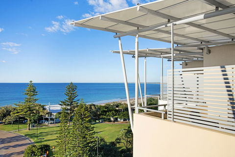 ULTIQA Shearwater Resort - Australian Directory 2