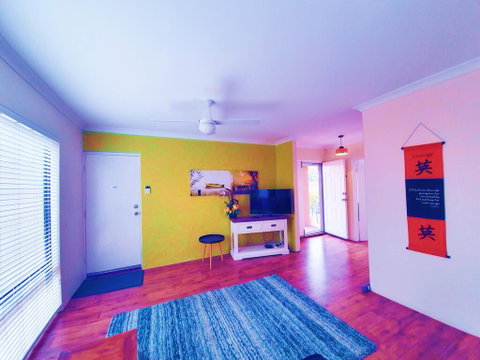 Unique Bouvard Beach House Mandurah - Australian Directory 0