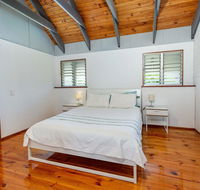 Unique Getaway 300m to Bribie Foreshore Bongaree - Australian Directory