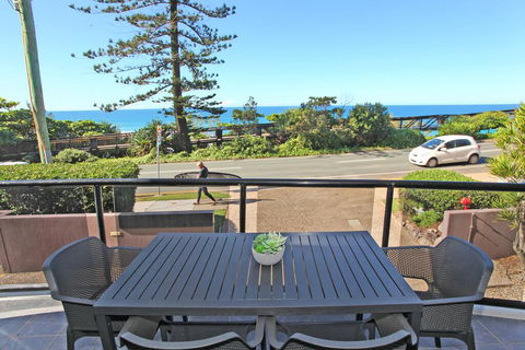 Unit 1 Phoenix Apartments, Coolum Beach - Australian Directory 0