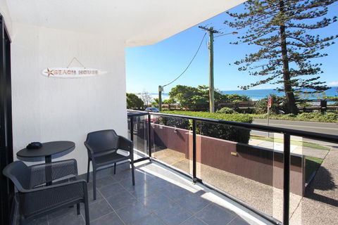 Unit 1 Phoenix Apartments, Coolum Beach - Australian Directory 2