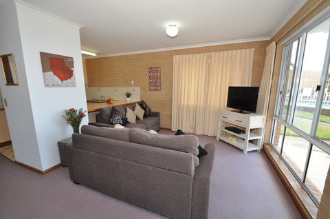 Unit 1, Countess Court - Australian Directory 1