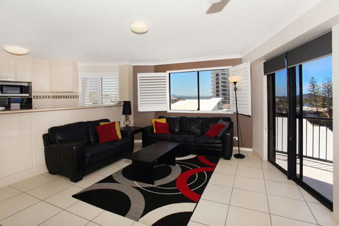 Unit 10, The Rocks, 1746 David Low Way, Coolum Beach - 500 BOND - Australian Directory 3