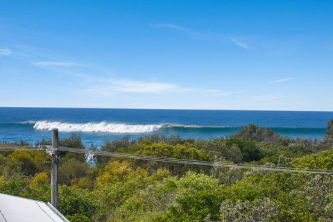 Unit 3 At 4 Pelican Street, Peregian Beach, Noosa Shire - Australian Directory 0