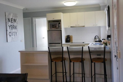 Unit 9 Bellevue - Australian Directory 2