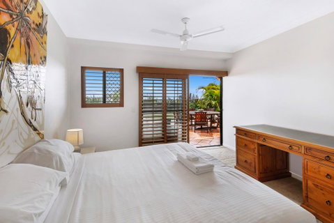 Unrivaled Ocean And City Views From Resort Style 3bed With Garden - Australian Directory 3