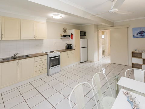 Upstairs And Downstairs - 81 Denman Camp Rd - Australian Directory 3