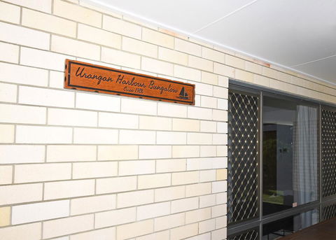 Urangan Harbour Bungalow - Australian Directory 1