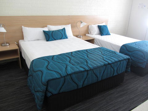 Urangan Motor Inn - Australian Directory 1