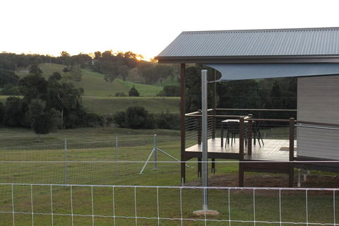 Valley Cabins By The Creek - Australian Directory 2