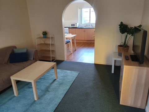 Value 2 Bed Villa Close To QEH + Airport + City + Beach - Australian Directory 2