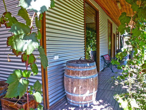 Valley Farm Vineyard Villas - Australian Directory 0