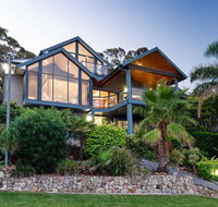 Venabu on Garuwa 20 Garuwa Street - spectacular house with fabulous views - Australian Directory