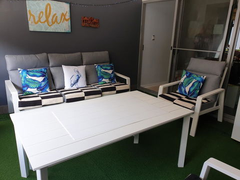 Venetian Canal Apartment-Close To Beaches And Marina - Australian Directory 3