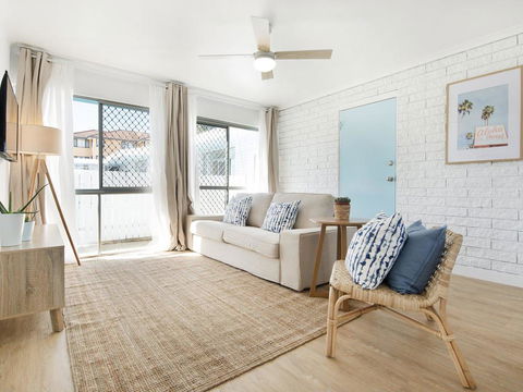 Ventura Beach Motel 3 Bedroom Poolside - Australian Directory 0