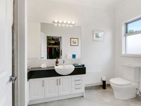 Venice On The Beach - Australian Directory 1