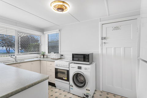 Victoria Parade, 29A - Australian Directory 3