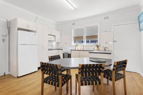 Victoria Parade, 29B - Australian Directory 3
