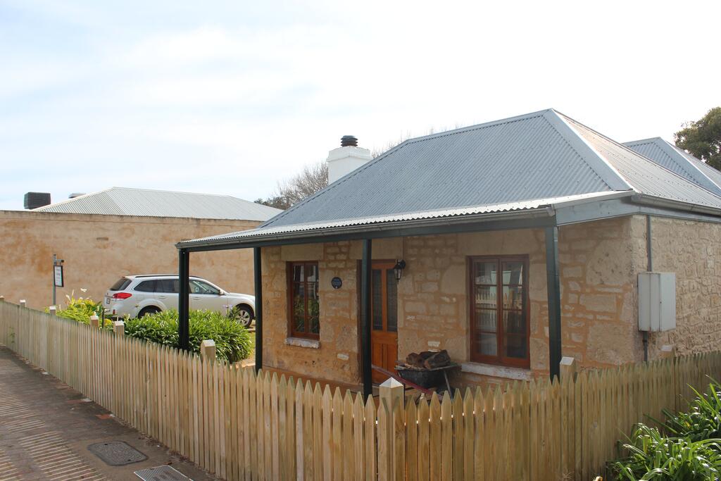 Robe SA Australian Directory