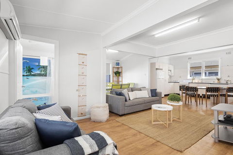 Victoria Parade, 29B - Australian Directory 2