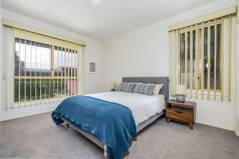 VIEWS FOREVER - INVERLOCH - Australian Directory 2