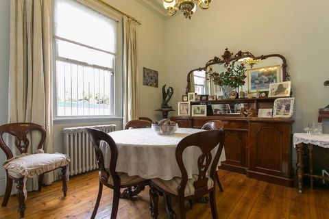 VIGNACOURT MANSION RICHMOND HILL - Australian Directory 1