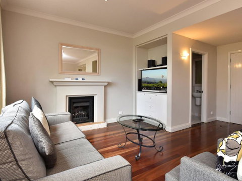 Villa 2br Nebbiolo Resort Condo Located Within Cypress Lakes Resort (nothing Is More Central) - Australian Directory 2