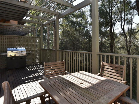Villa Executive 2br Shiraz Resort Condo Located Within Cypress Lakes Resort (nothing Is More Central) - Australian Directory 0