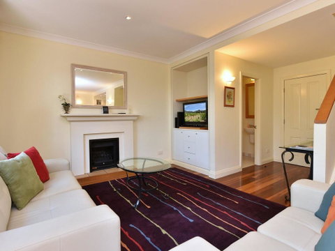 Villa Executive 2br Shiraz Resort Condo Located Within Cypress Lakes Resort (nothing Is More Central) - Australian Directory 3