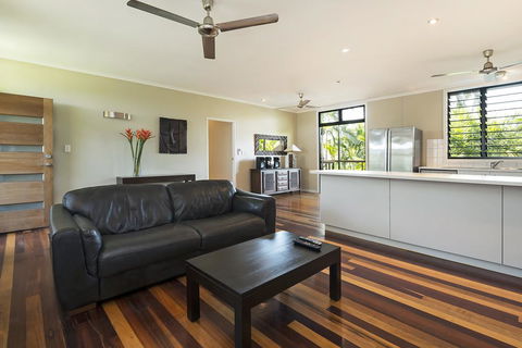 Villa Frangipani - Australian Directory 2