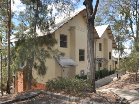 Villa Joie De Vie Located Within Cypress Lakes - Australian Directory 2