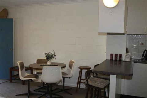 VILLA MANYANA 7 - Australian Directory 2