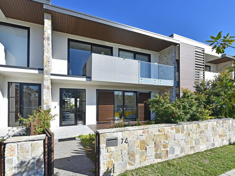 Villa Positano Waterside At Trinity Point - Australian Directory 0