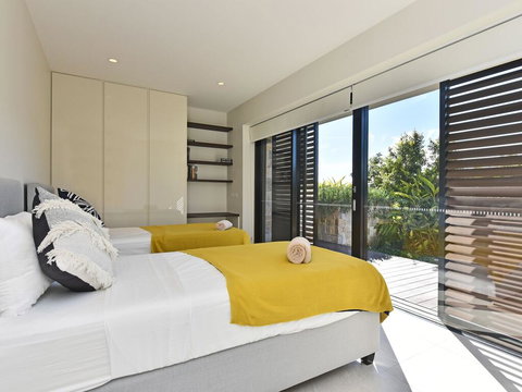 Villa Positano Waterside At Trinity Point - Australian Directory 1