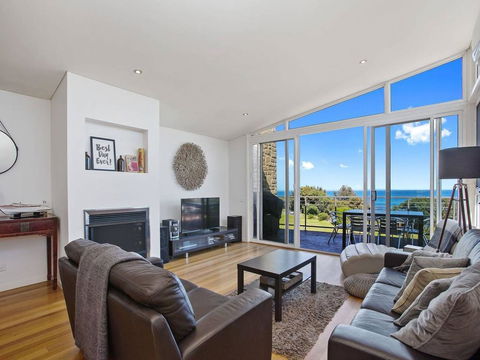 VILLA SARINA - Beautiful Villa In Skenes Creek - Australian Directory 3