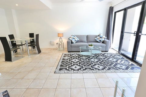 Villa Via Veneto - Australian Directory 0