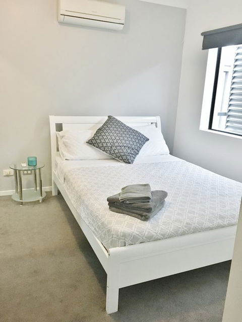 Villa Via Veneto - Australian Directory 3