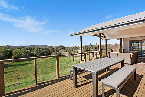 Vineyard Views - Australian Directory 2