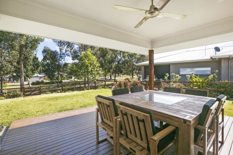 Vino E Golf - Australian Directory 1