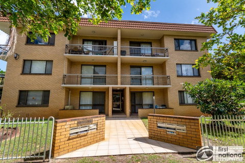 Walk To Surf Beach, Club And Shops - Sands Court Boyd St, Woorim - Australian Directory 0