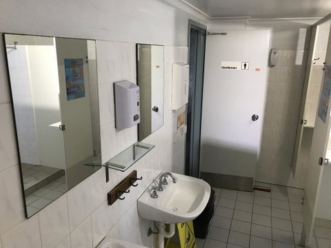 Wandarrah Lodge Hostel - Australian Directory 2