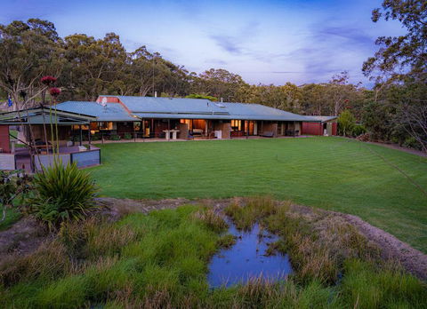 Waterfall Springs Retreat - Australian Directory 3