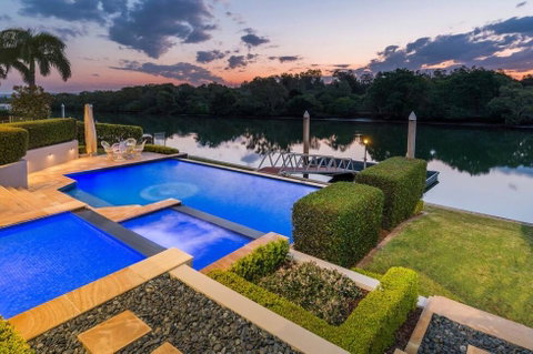 Waterfront Home / Amazing Place To Be - Australian Directory 1