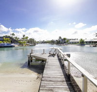 Waterfront on Witta Circle - Australian Directory